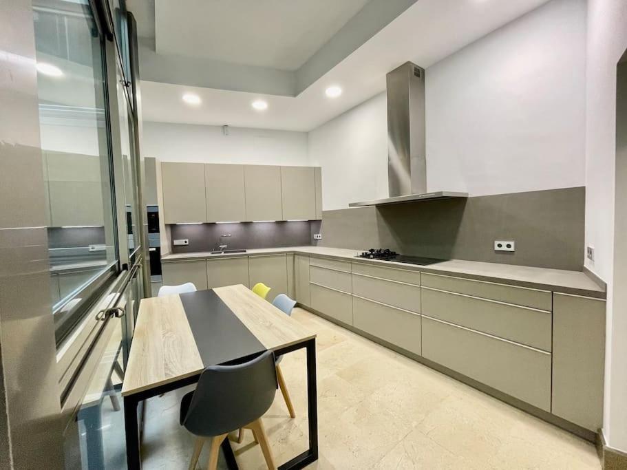 Fdez Amazing House By Cathedral And Giralda With Private Pool Villa Sevilla Eksteriør billede