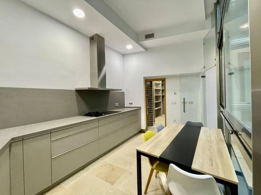 Fdez Amazing House By Cathedral And Giralda With Private Pool Villa Sevilla Eksteriør billede