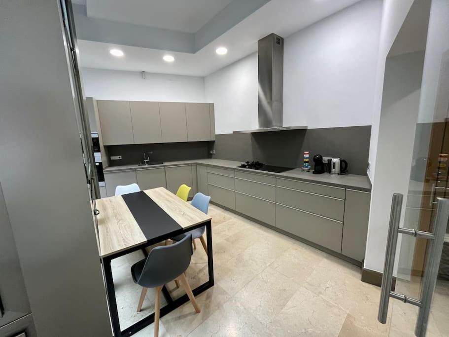 Fdez Amazing House By Cathedral And Giralda With Private Pool Villa Sevilla Eksteriør billede